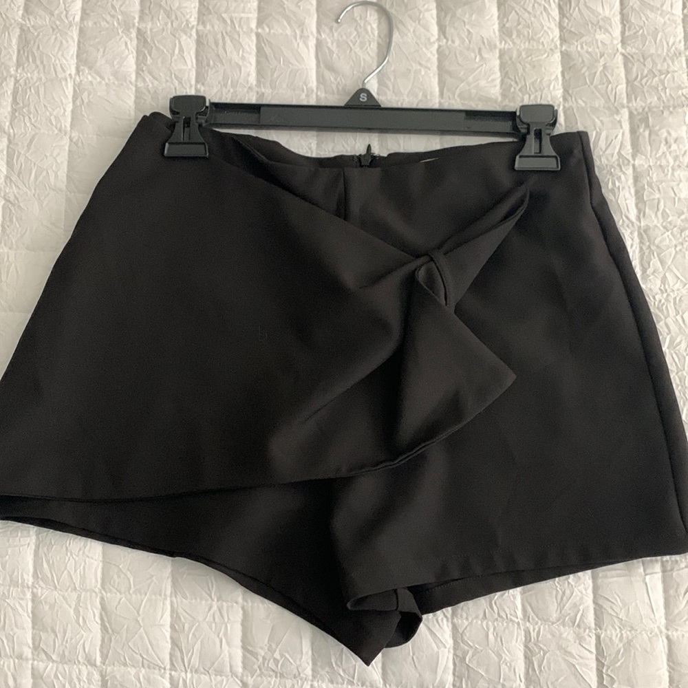 Boutique dressy skort